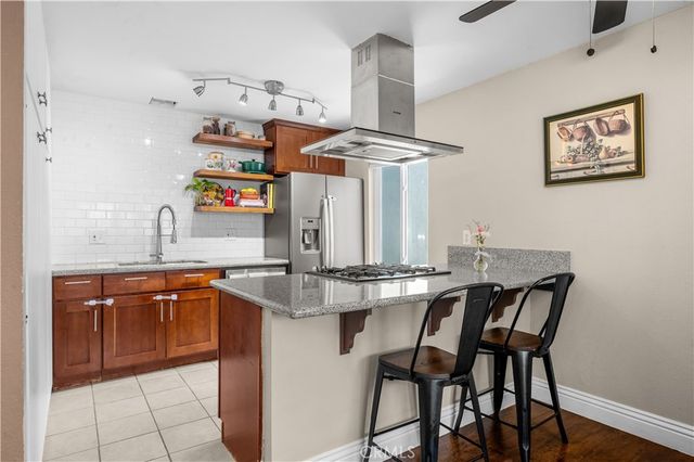 1410 Cabrillo Park, Santa Ana, CA 92701