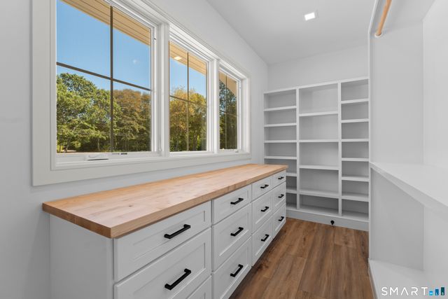 23-1 Heritage Road, East Lyme, CT 06333