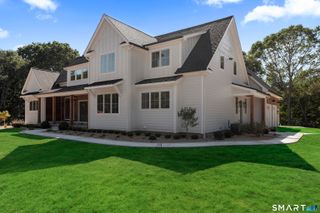 23-1 Heritage Road, East Lyme, CT 06333