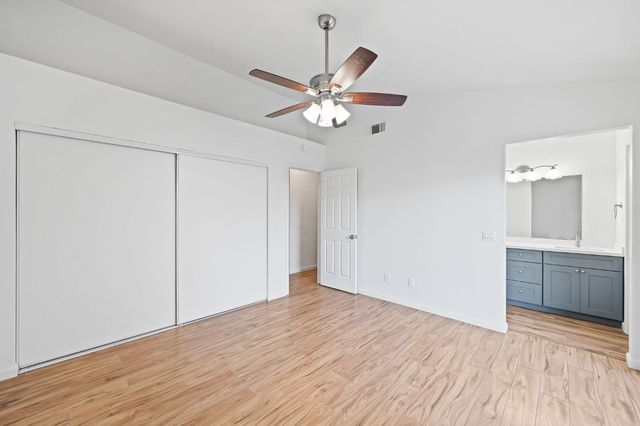 5060 Summerbrook Way, Sacramento, CA 95823