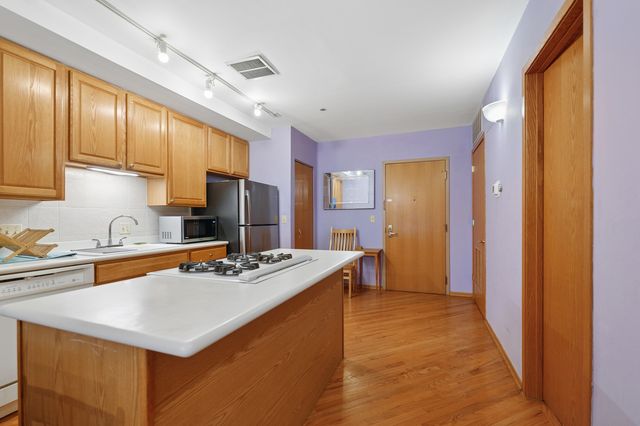 910 S Michigan Avenue 1812, Chicago, IL 60605