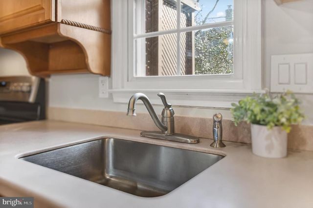 7405 WILLSHIRE HUNT CT, Springfield, VA 22153