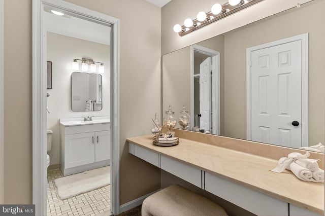 7405 WILLSHIRE HUNT CT, Springfield, VA 22153