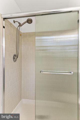 7405 WILLSHIRE HUNT CT, Springfield, VA 22153