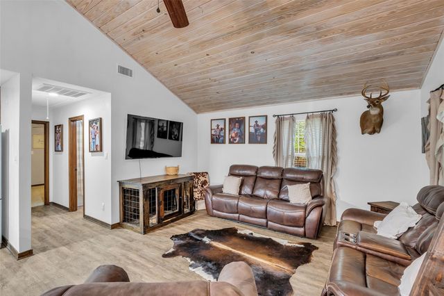 149 Parklane Drive, Livingston, TX 77351