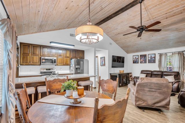 149 Parklane Drive, Livingston, TX 77351