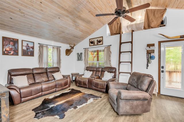149 Parklane Drive, Livingston, TX 77351