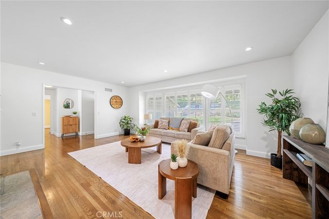 678 W Highland, Sierra Madre, CA 91024