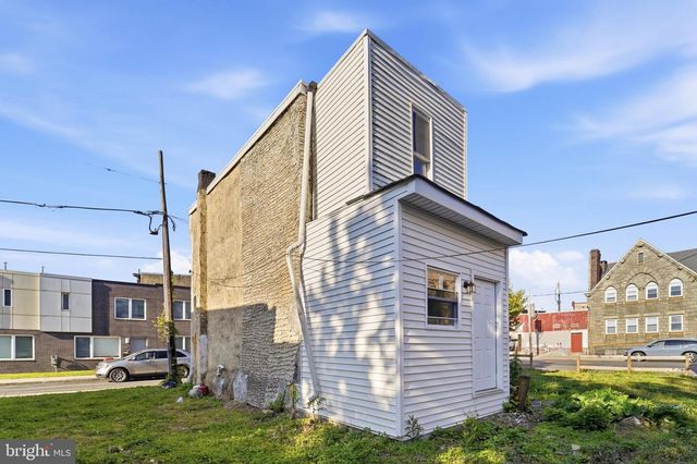 2851 W OAKDALE ST, Philadelphia, PA 19132