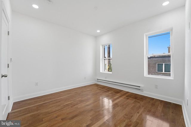 2851 W OAKDALE ST, Philadelphia, PA 19132