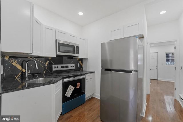 2851 W OAKDALE ST, Philadelphia, PA 19132