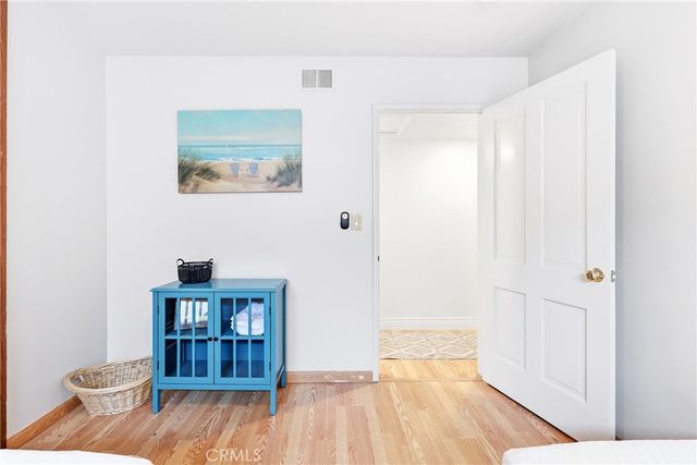 2104 E Ocean, Newport Beach, CA 92661