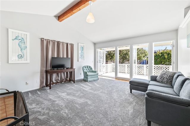 2104 E Ocean, Newport Beach, CA 92661