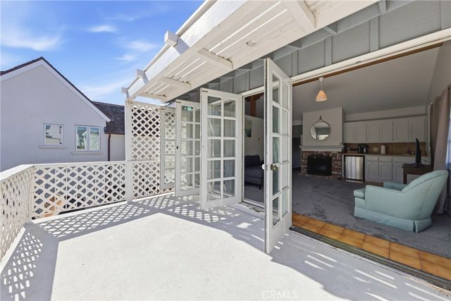 2104 E Ocean, Newport Beach, CA 92661