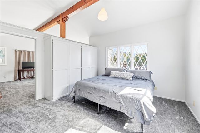 2104 E Ocean, Newport Beach, CA 92661