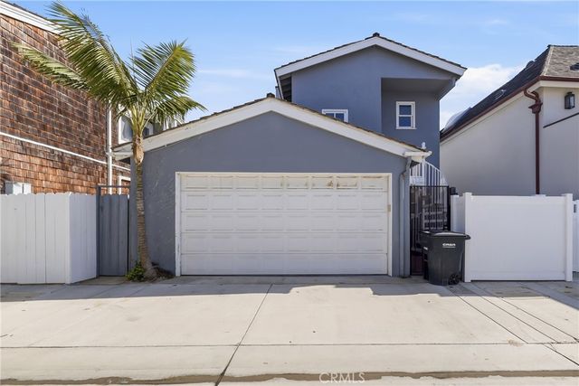 2104 E Ocean, Newport Beach, CA 92661
