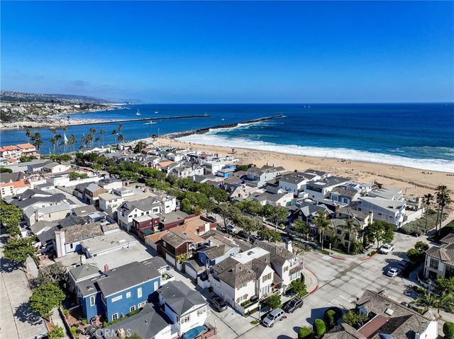 2104 E Ocean, Newport Beach, CA 92661