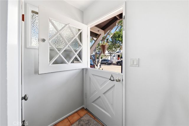 2104 E Ocean, Newport Beach, CA 92661