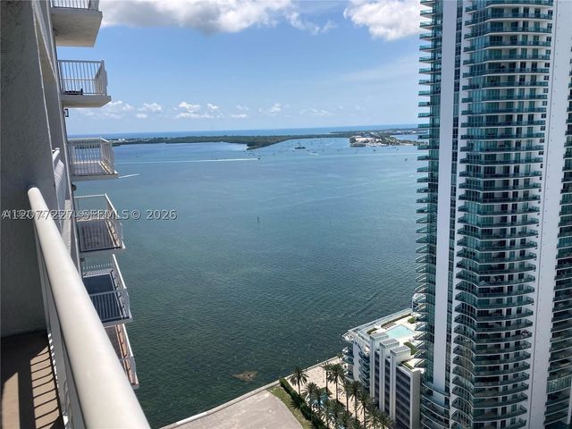 1200 Brickell Bay Dr 3705, Miami, FL 33131