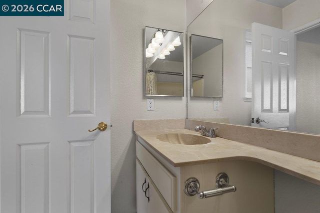 4066 S Royal Links Cir, Antioch, CA 94509