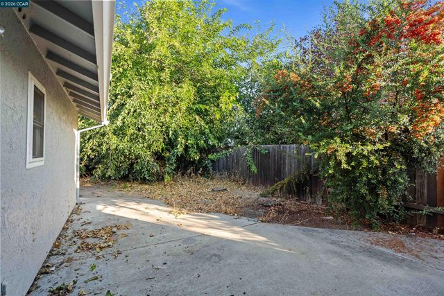 4066 S Royal Links Cir, Antioch, CA 94509