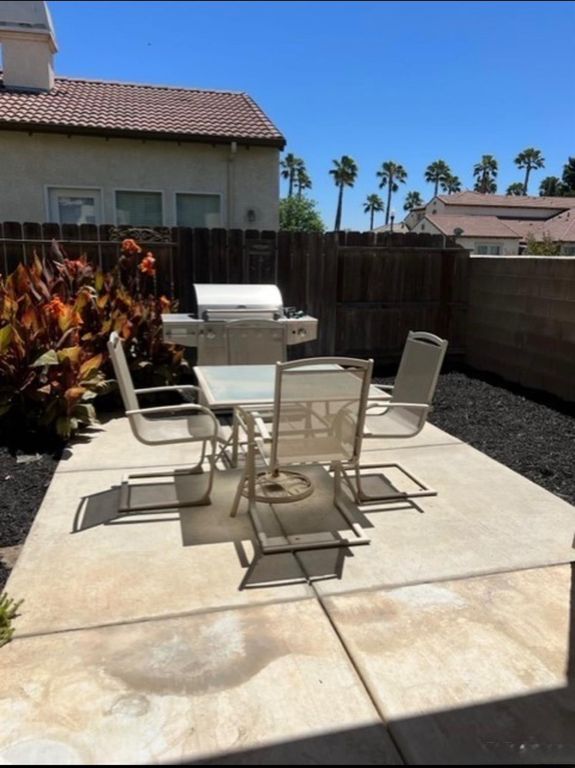 Image 18 of property listing at 2445 Como Corte, Chowchilla, CA 93610