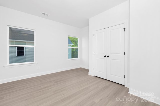 9431 Weston Woods Lane, Charlotte, NC 28216