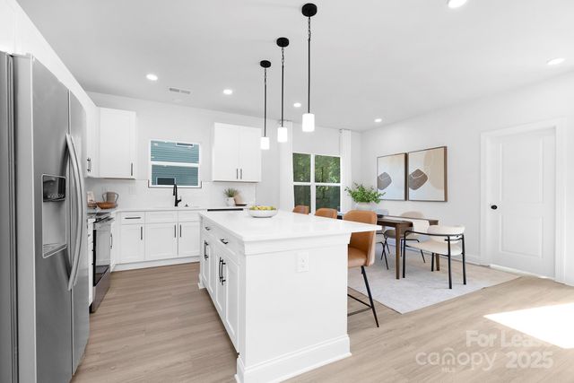9431 Weston Woods Lane, Charlotte, NC 28216