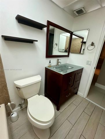10625 SW 112th Avenue 106, Miami, FL 33176