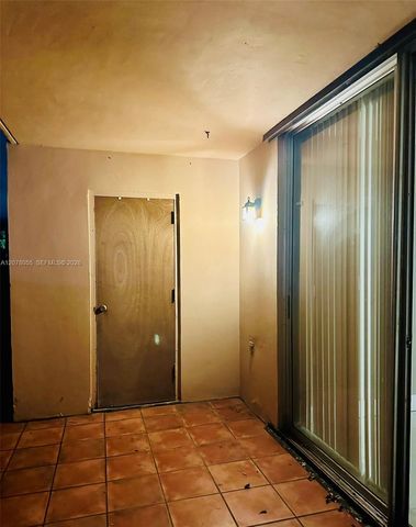 10625 SW 112th Avenue 106, Miami, FL 33176
