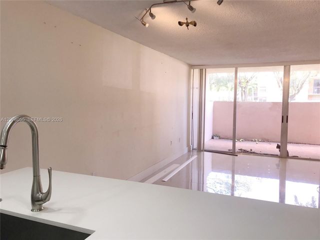 10625 SW 112th Avenue 106, Miami, FL 33176