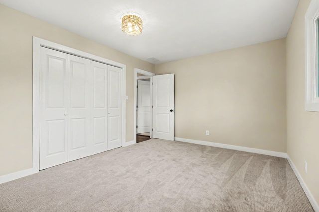 838 N 450 W, Valparaiso, IN 46385