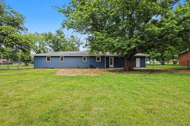 838 N 450 W, Valparaiso, IN 46385