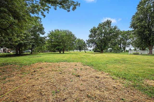 838 N 450 W, Valparaiso, IN 46385