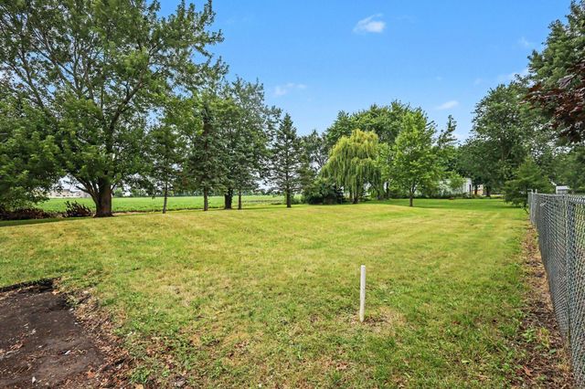 838 N 450 W, Valparaiso, IN 46385