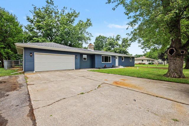 838 N 450 W, Valparaiso, IN 46385
