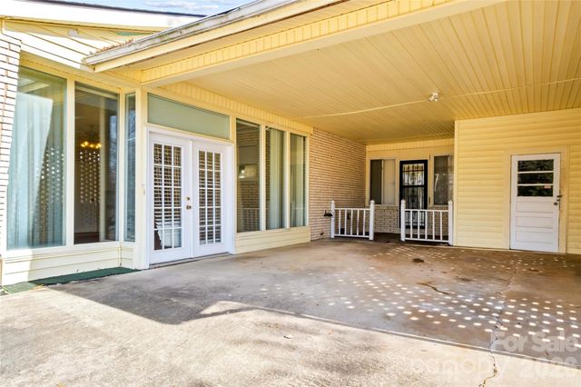 305 Sills Drive, Salisbury, NC 28146