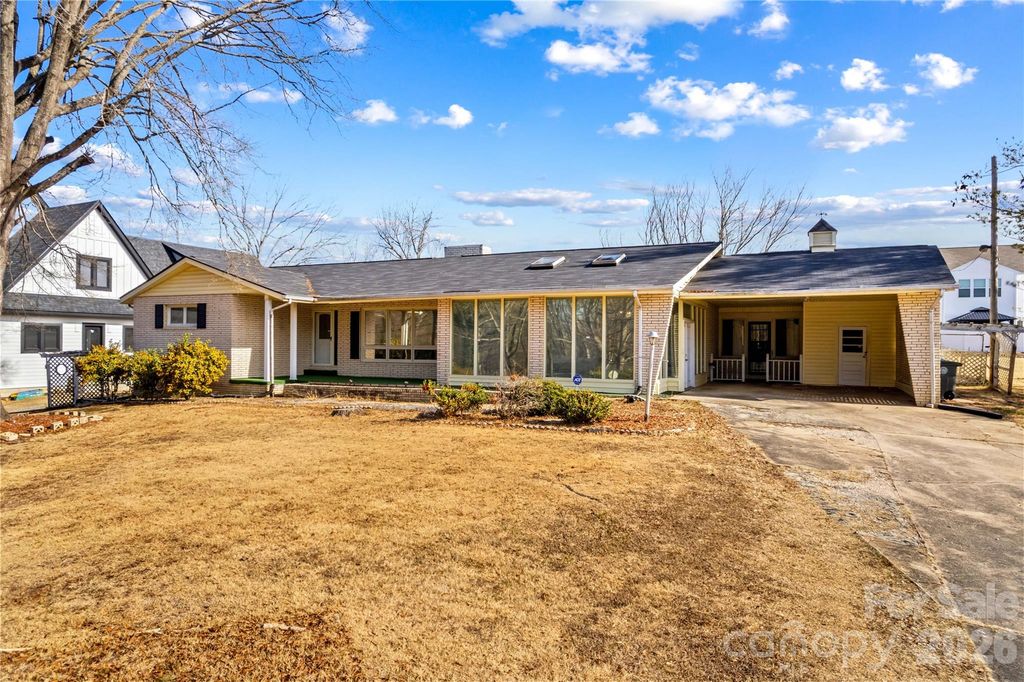 305 Sills Drive, Salisbury, NC 28146