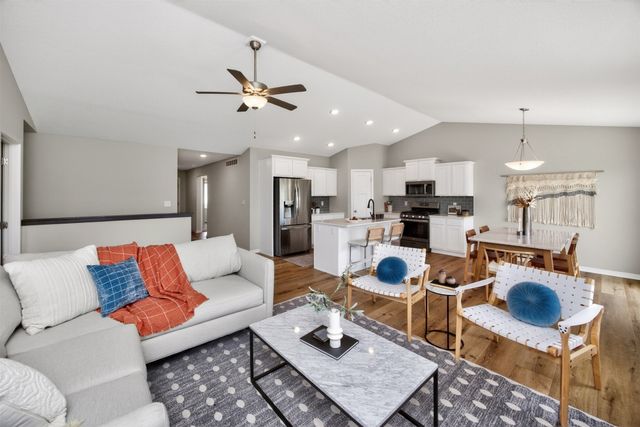 1245 Cedar Street, Waukee, IA 50263