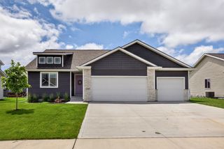 1245 Cedar Street, Waukee, IA 50263