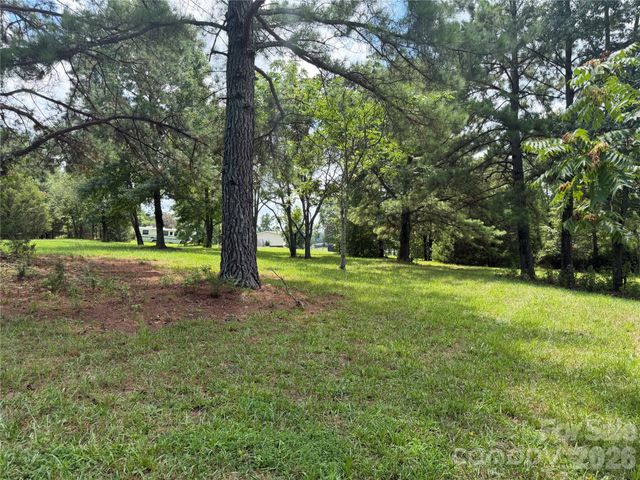 2521 Gaffney Road, Mooresboro, NC 28114