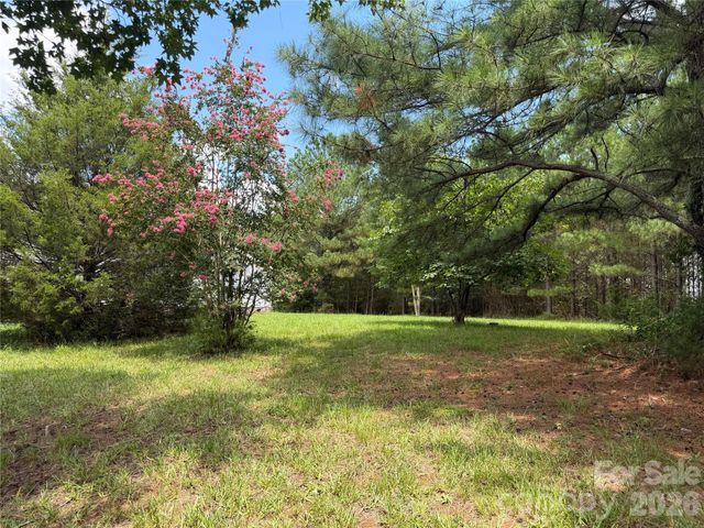 2521 Gaffney Road, Mooresboro, NC 28114