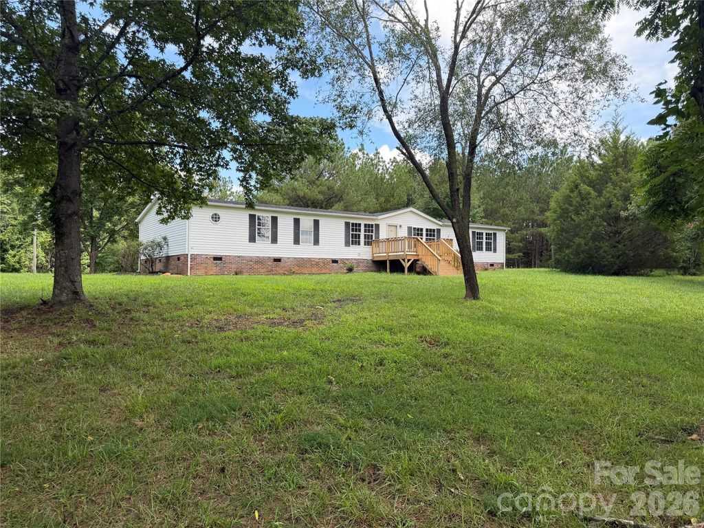 2521 Gaffney Road, Mooresboro, NC 28114