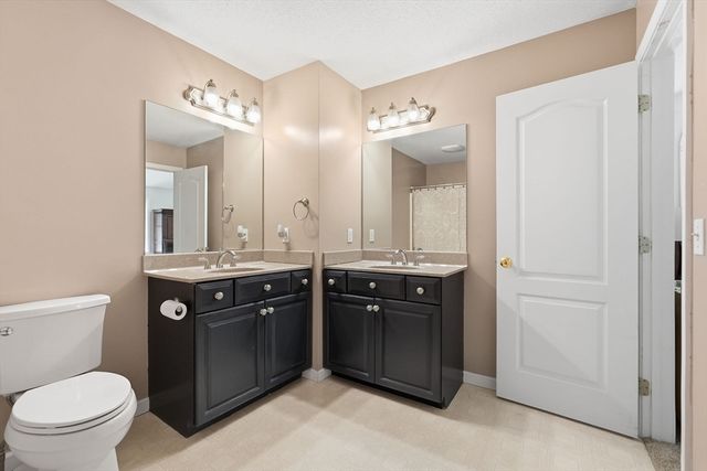 81 Sheffield Dr, Belchertown, MA 01007