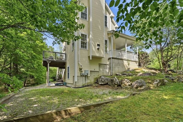 81 Sheffield Dr, Belchertown, MA 01007
