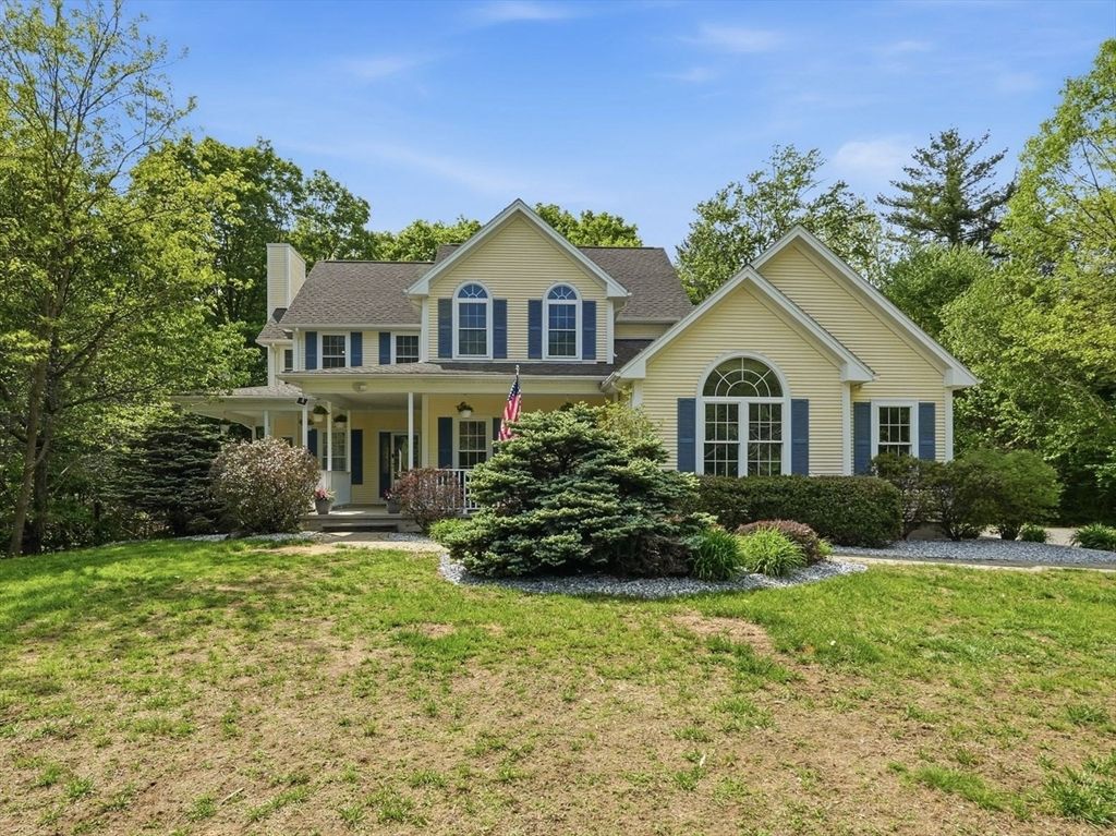 81 Sheffield Dr, Belchertown, MA 01007