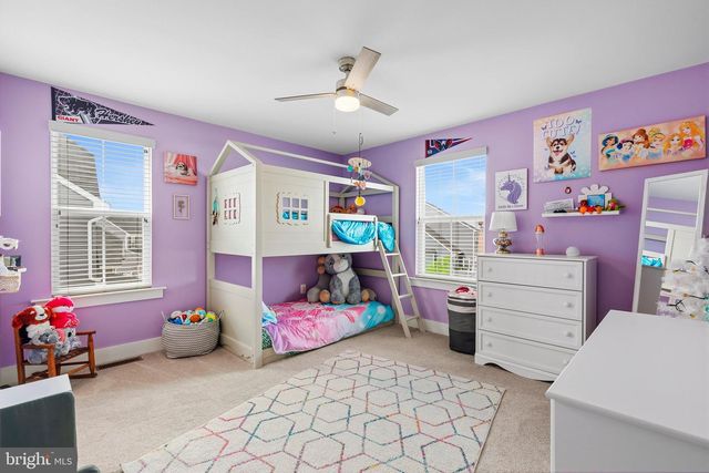 6 HENRY HOUSE CIR, Taneytown, MD 21787