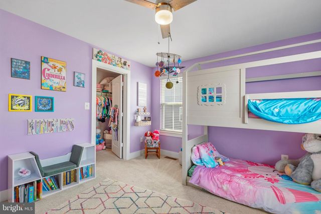 6 HENRY HOUSE CIR, Taneytown, MD 21787