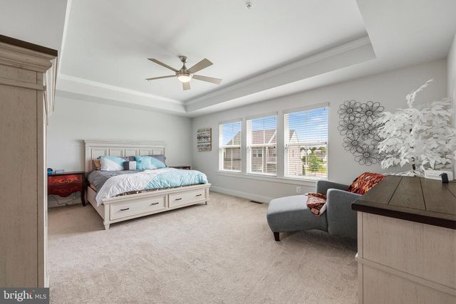 6 HENRY HOUSE CIR, Taneytown, MD 21787