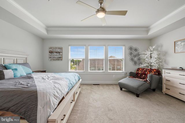 6 HENRY HOUSE CIR, Taneytown, MD 21787
